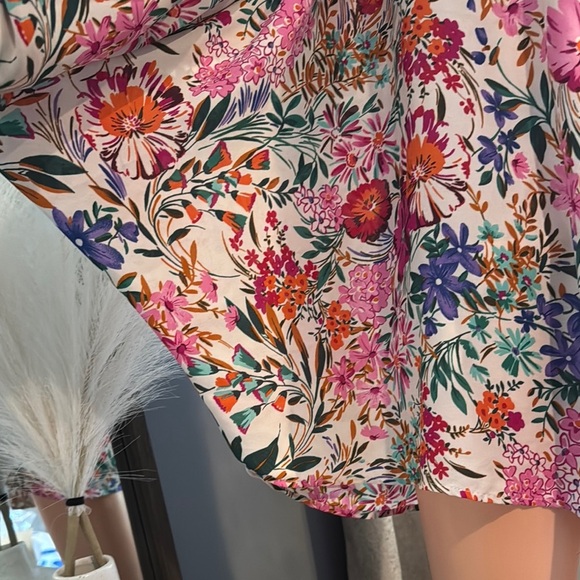 Vibrant Pink and Orange Bell Sleeve Swim Coverup - Picture 5 of 10